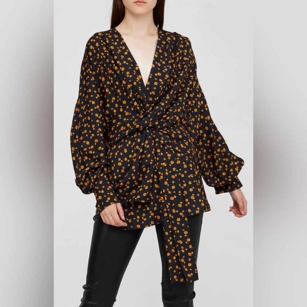 NWT ACLER JENKINS‎ TWIST BLOUSE IN BLACK DITSY, SIZE 6